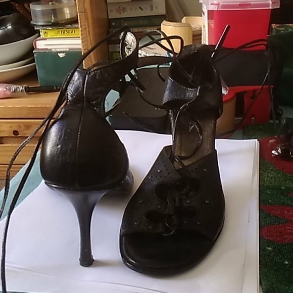 Woman's 4inc Skinny 👠 Heel Shoes - Picture 3 of 8